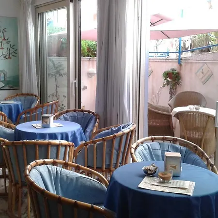 Hotel Athena